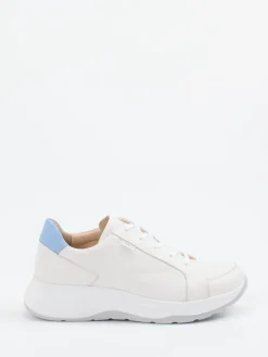 – Komfort-Sneaker aus Kalbleder Offwhite*Finn Comfort
