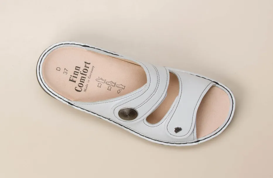 – Pantolette aus Kalbleder*Finn Comfort Sale