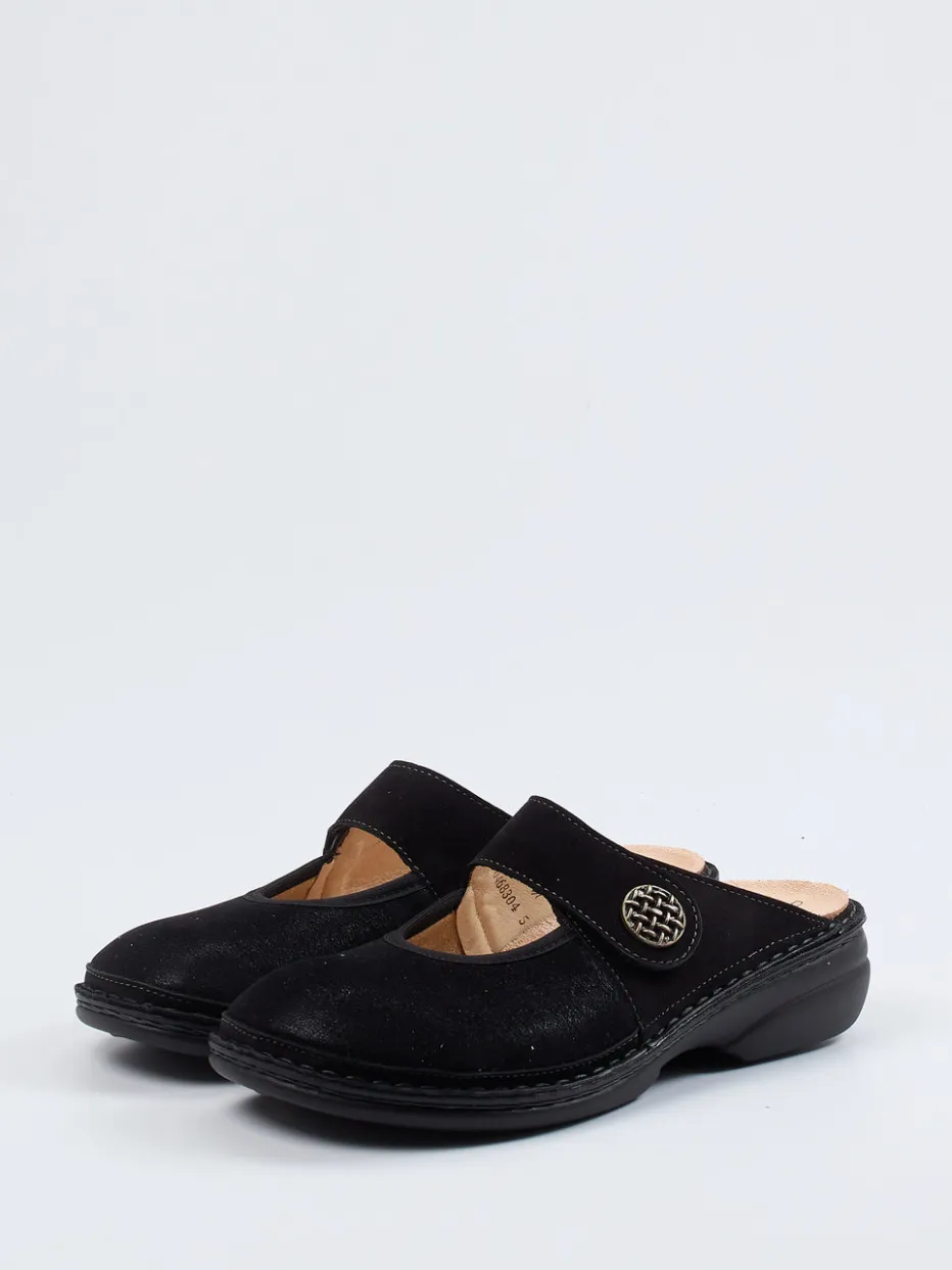 – Pantolette aus Nubukleder*Finn Comfort