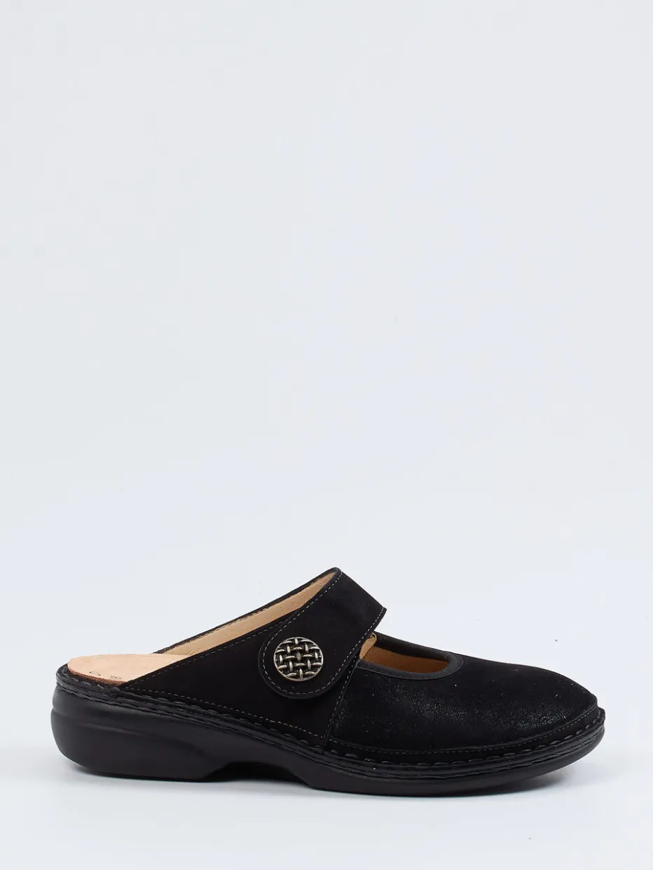 – Pantolette aus Nubukleder*Finn Comfort