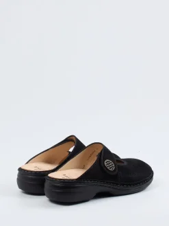 – Pantolette aus Nubukleder*Finn Comfort