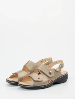 Damen Finn Comfort – Sandale aus Metallicleder Champagner