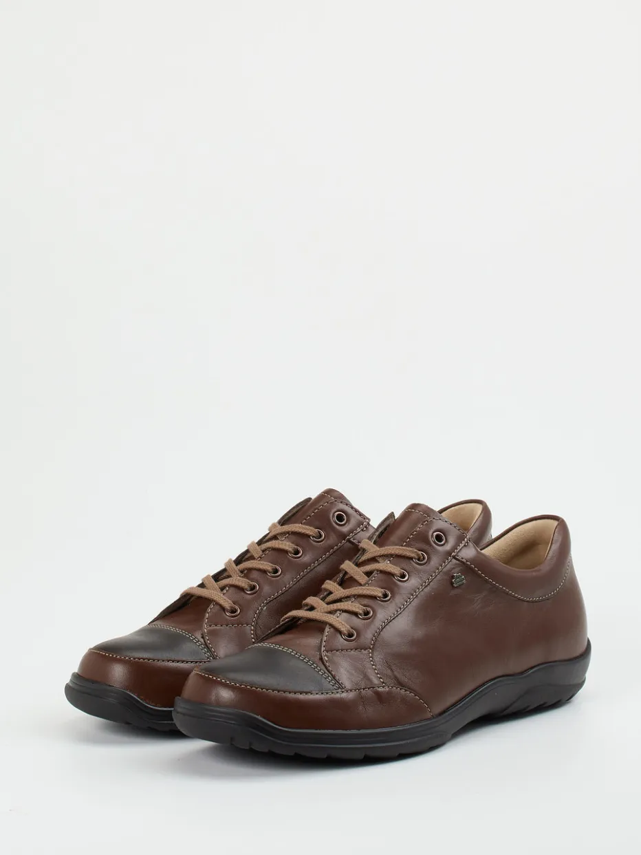 – Schnürschuhe aus Kalbleder mittel*Finn Comfort Hot