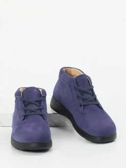 – Schnürstiefelette aus Nubukleder*Finn Comfort Hot