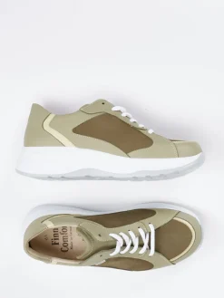 Damen Finn Comfort – Sneaker aus Kalbleder in Olivbeige
