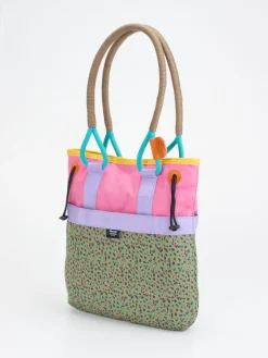 Damen Flower Mountain – Shopper Bag aus Nylon mit Animalprint