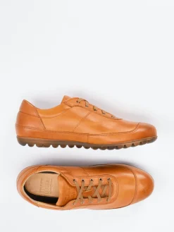 – Schnürschuh aus Kalbleder cognac*Franz Gustav New