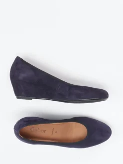 – Keilpumps aus Veloursleder Dunkelviolett*Gabor