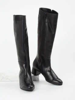 – Kniehohe Stiefel aus Leder*Gabor New