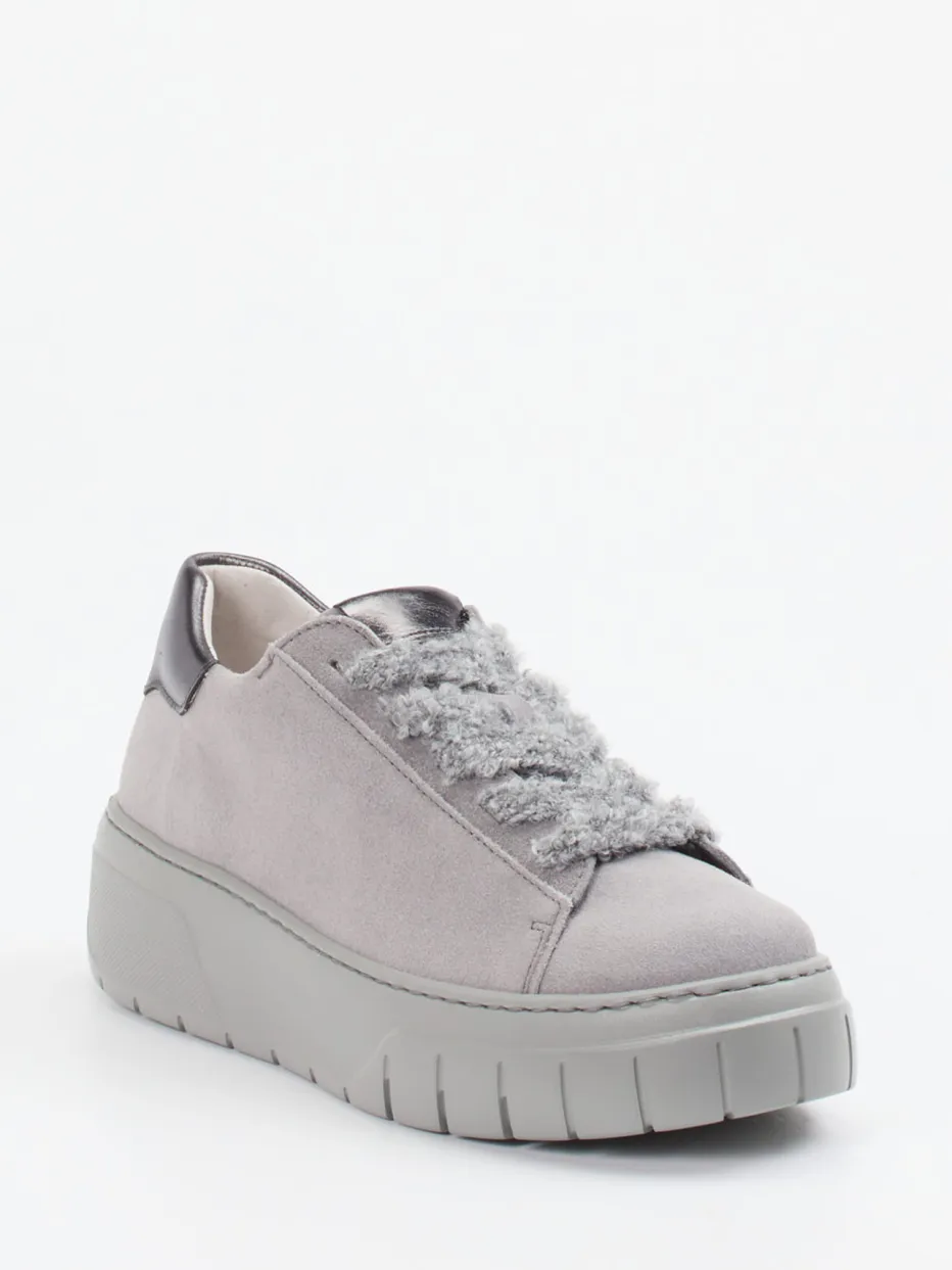 – Plateau-Sneaker aus Veloursleder*Gabor Best