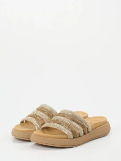 – Slides aus Metallicleder in beige*Gabor