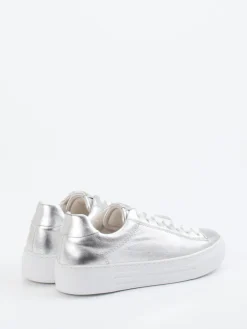 Damen Gabor Comfort – Sneaker aus Metallicleder silberfarben