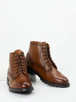 – Schnürboots aus Kalbleder cognac*Galizio Torresi Clearance