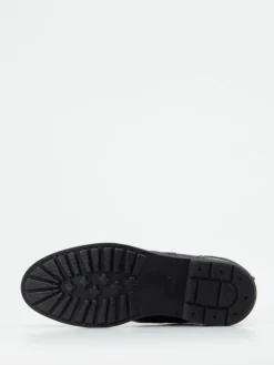 – Schnürboots aus Kalbleder*Galizio Torresi