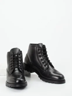 – Schnürstiefeletten aus Kalbleder*Galizio Torresi Discount