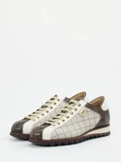 – Sneaker aus geprägtem Leder mit Karomuster*Harris Hot