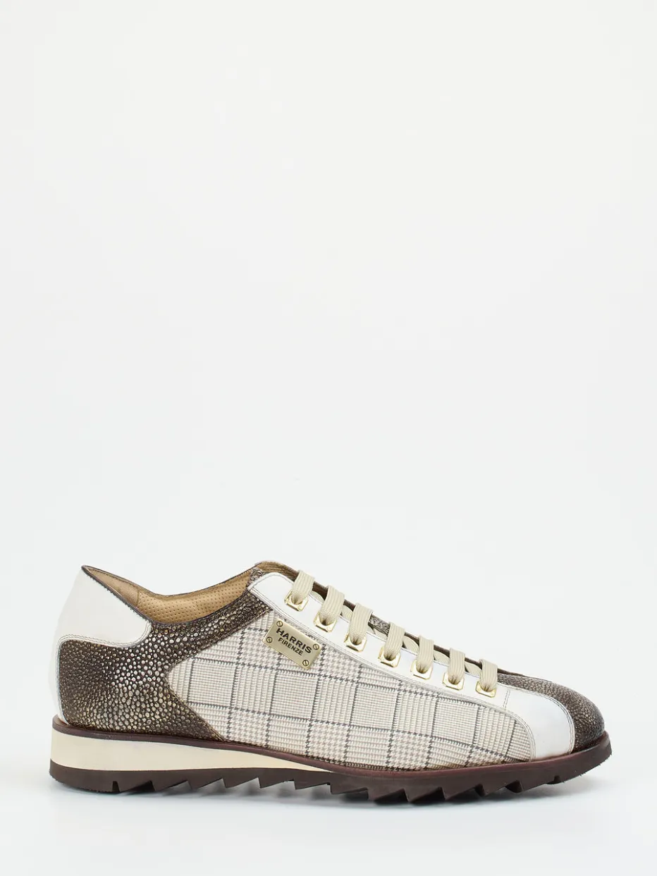 – Sneaker aus geprägtem Leder mit Karomuster*Harris Hot