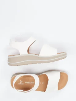 Damen Hartjes – Komfortsandale aus Kalbleder in Offwhite