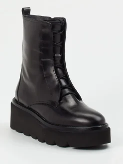 – Plateau-Stiefelette aus Kalbleder*Homers Online