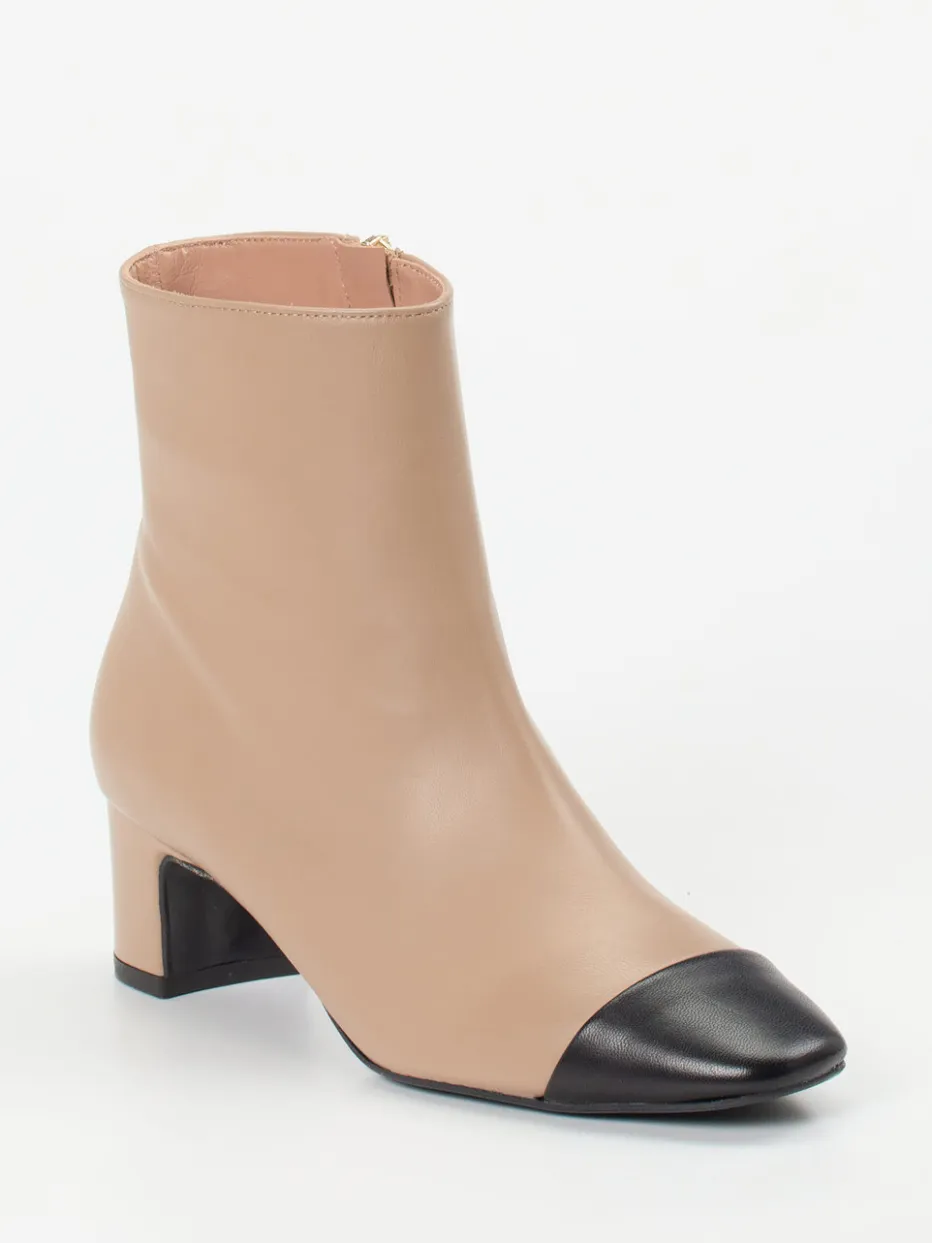 Damen Konstantin Starke – Ankle Boots aus Lammleder braun