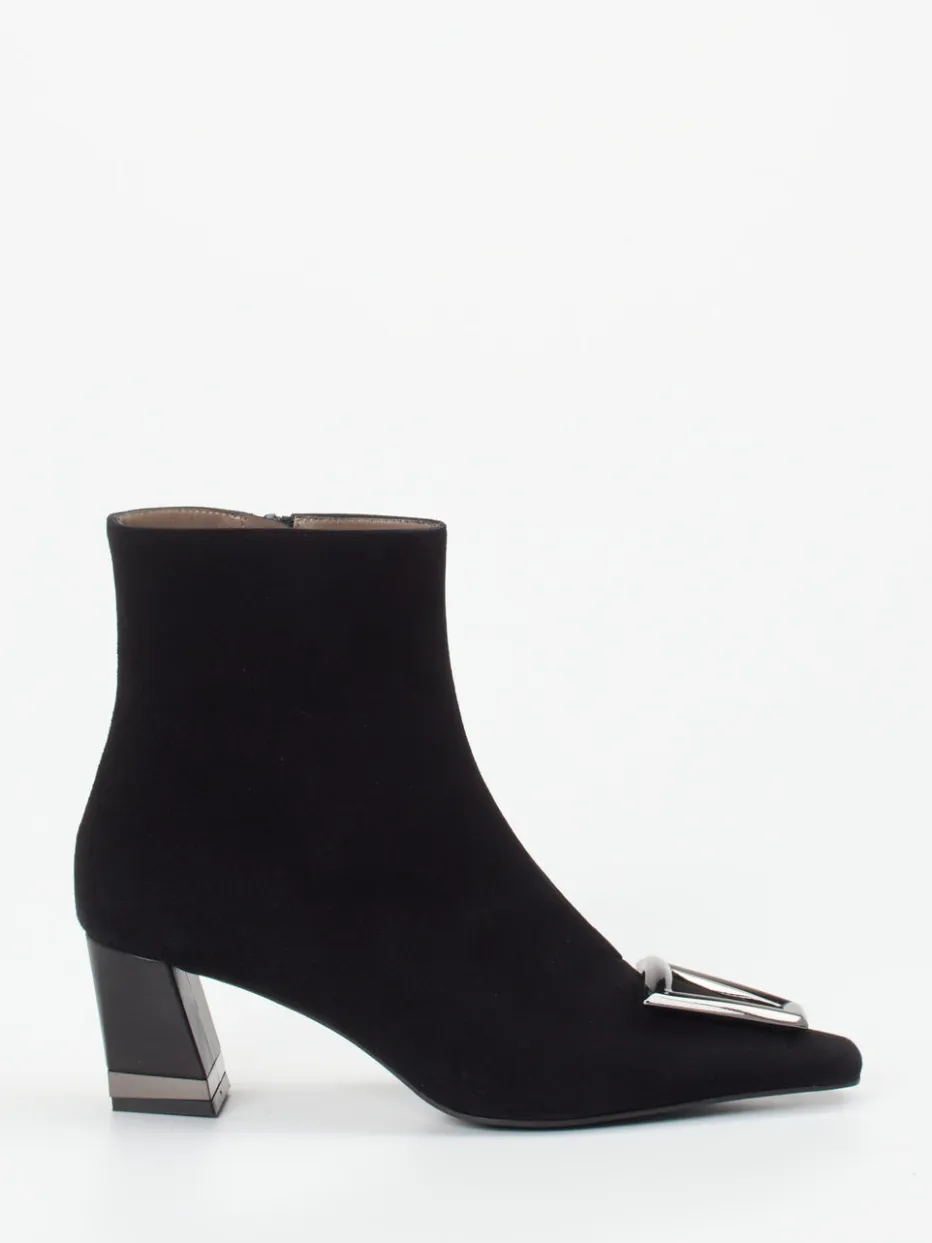 – Ankle Boots aus Veloursleder*Konstantin Starke