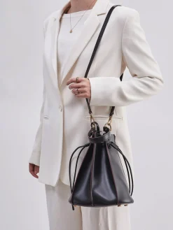 – Bucket Bag aus Kalbleder*Konstantin Starke Best