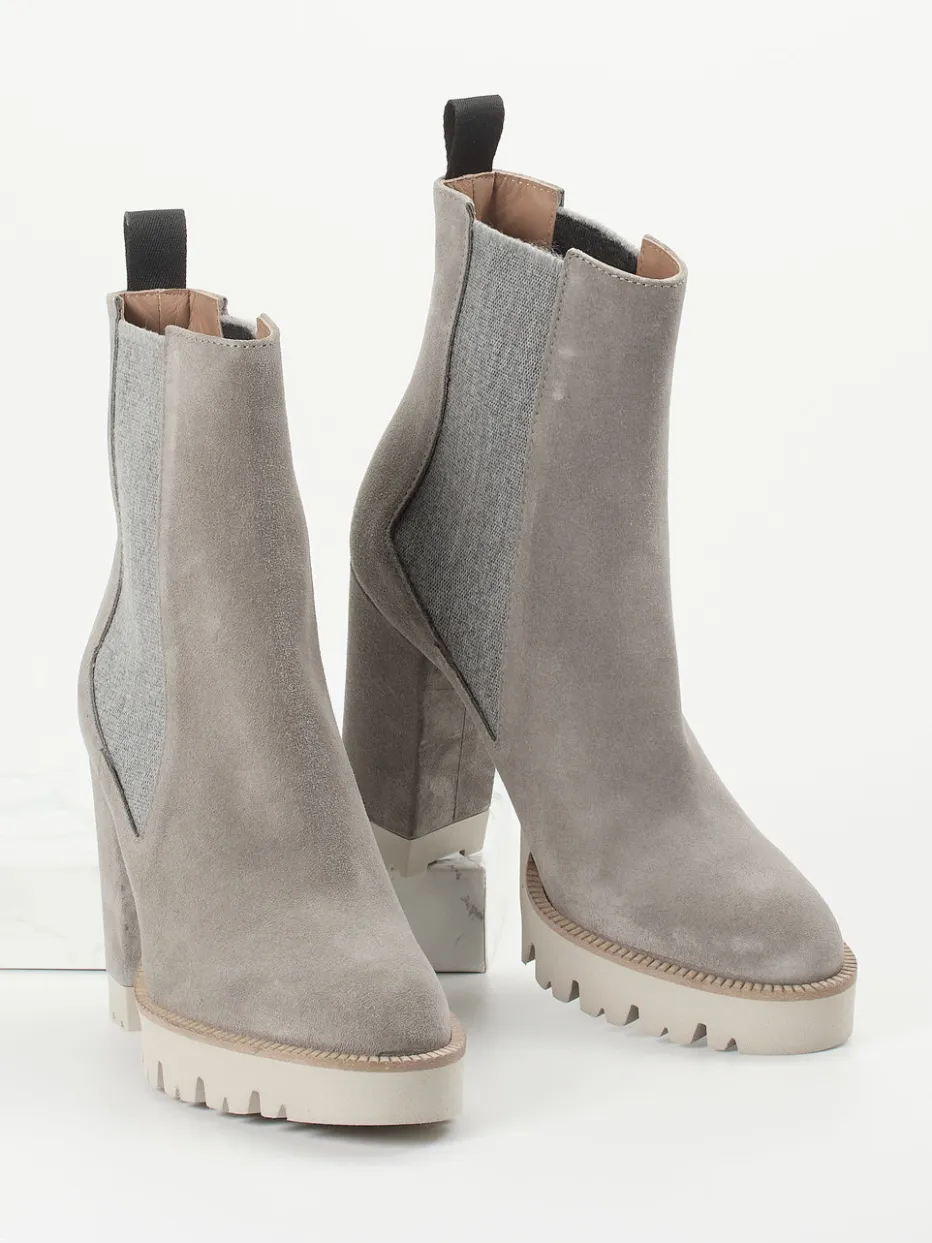 – Chelsea Boots aus Veloursleder*Konstantin Starke Best