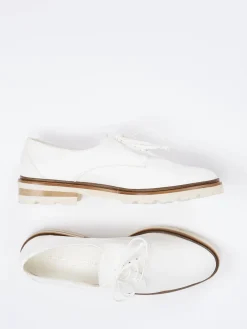 – Derby-Schnürschuh aus Lammleder creme*Konstantin Starke Best