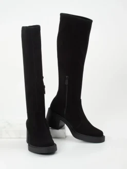 – Kniestiefel aus Veloursleder*Konstantin Starke Sale