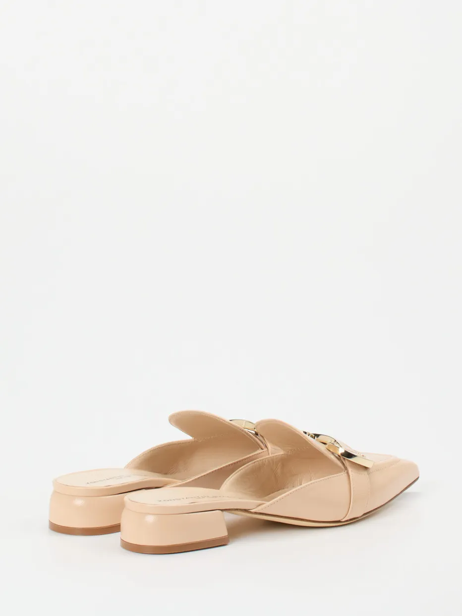 – Mules aus Lackleder in*Konstantin Starke New