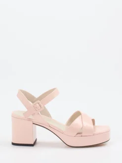 – Plateau-Sandalette aus Hochglanzleder*Konstantin Starke Clearance