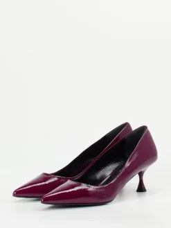 – Pumps aus Lackleder in Bordeaux*Konstantin Starke New