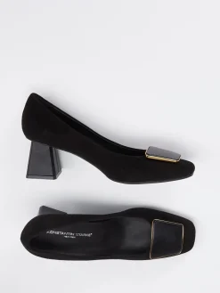 – Pumps aus Veloursleder*Konstantin Starke