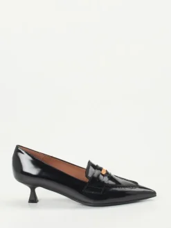 – Pumps aus Hochglanzleder*Konstantin Starke New