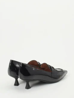 – Pumps aus Hochglanzleder*Konstantin Starke New