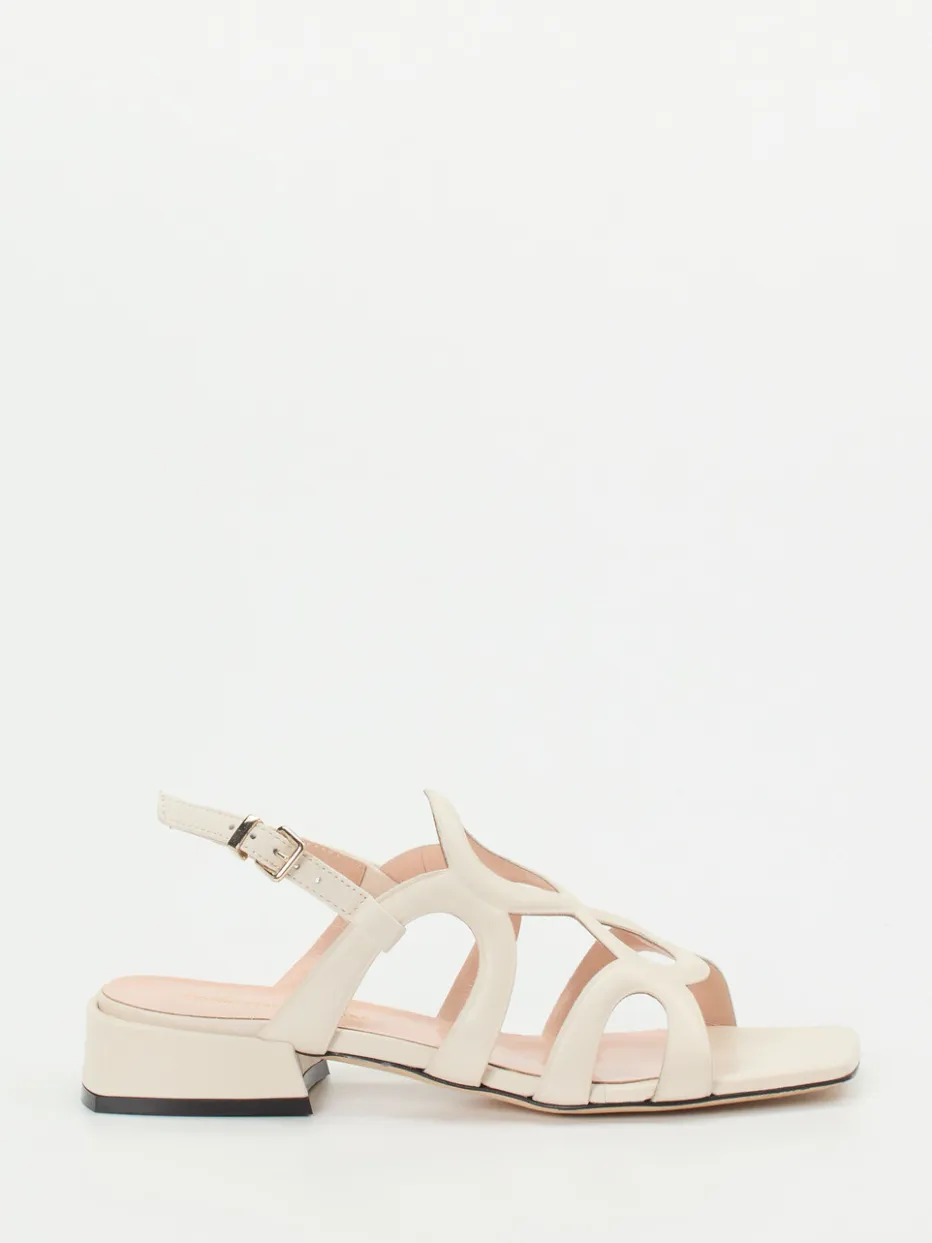 Damen Konstantin Starke – Riemchensandale aus Lammleder cremeweiß