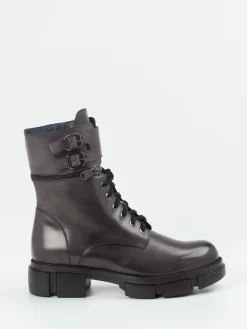 – Schnürboots aus Kalbleder*Konstantin Starke Sale