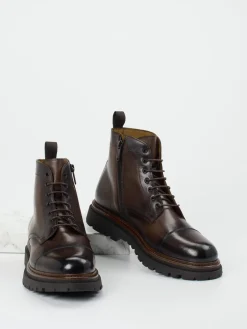 – Schnürboots aus Büffelleder*Konstantin Starke Hot