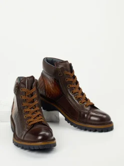 – Schnürboots aus Kalbleder mit Krokoprägung*Konstantin Starke New