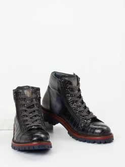 – Schnürboots aus geprägtem Leder*Konstantin Starke