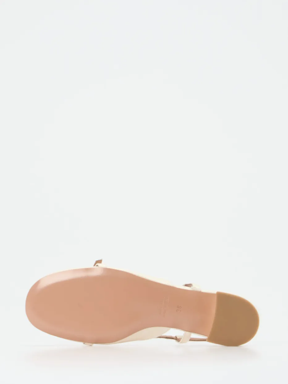 – Slingback-Pumps aus Lackleder cremeweiß*Konstantin Starke Clearance