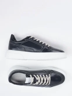 – Sneaker aus Kalbleder in Schwarz*Konstantin Starke Online