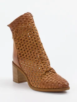 Damen Konstantin Starke – Stiefelette aus Flechtleder cognac