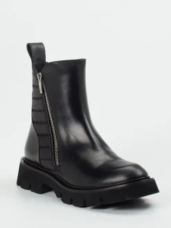 – Stiefelette aus Kalbleder*Konstantin Starke