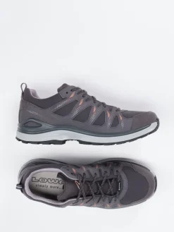 – Wanderschuh aus Textil und Synthetik*Lowa Online