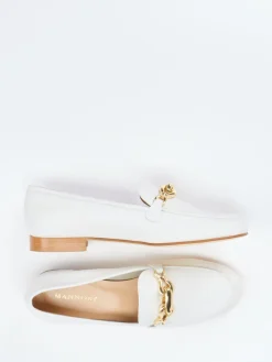 – Loafer aus Kalbleder in Offwhite*Mannori
