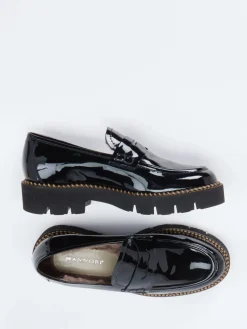 – Loafer aus Lackleder in*Mannori