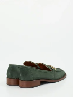 – Loafer aus Veloursleder in Tannen*Mannori