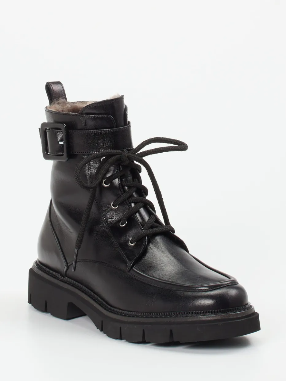 – Schnürboots aus Lammleder*Mannori Sale