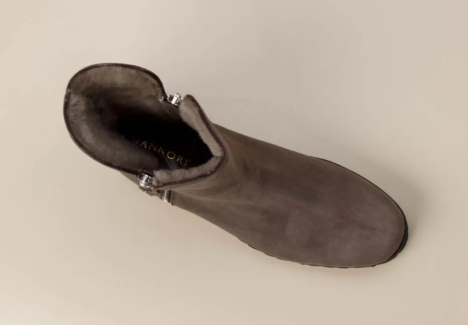 – Stiefelette aus Veloursleder*Mannori Discount
